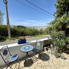 Apartmani Jugo i Bura Jadranovo