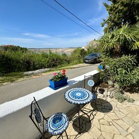 Apartmani Jugo i Bura Jadranovo