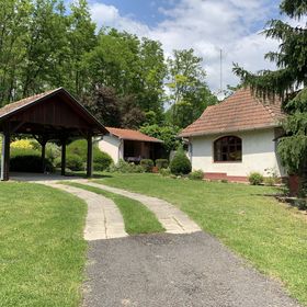 Dora Vendégház Öreglak