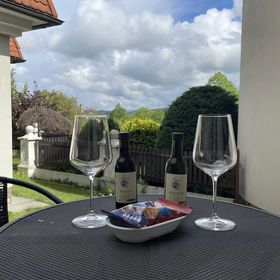 Pokoje Zámeček pod hradem s restaurací Starý Jičín