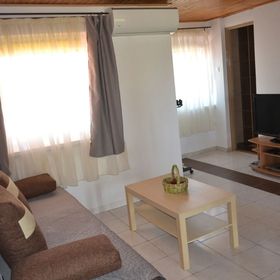 Családi Apartman Balatonkeresztúr