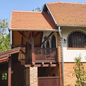 Black Sheep Apartment Lenti