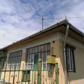 Kesudiófa Vendégház Tiszabábolna