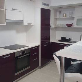 Orhidea Szuterén Apartman Győr