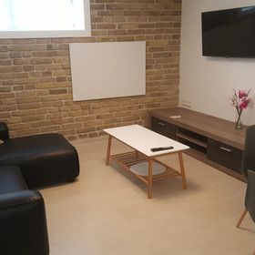 Orhidea Szuterén Apartman Győr