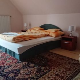 Marika Apartman 2 Lesencetomaj