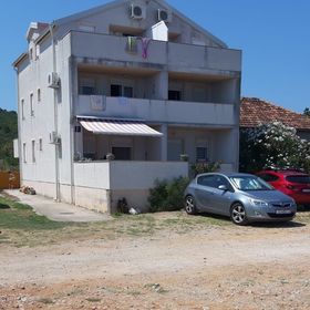 Apartmanok A Tenger Mellett Nevidane, Pasman - 18427 Neviđane