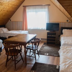 Anker Étterem & Panzió *** Gönyű