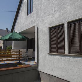 Játékbarlang Vendégház Balatonakarattya