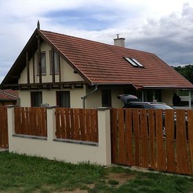 Gyöngyszem Apartmanház Gersekarát