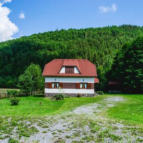 Cabana Ibi Sub Cetate