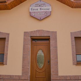 Oros House Apartmanház Orosháza