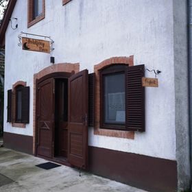 Holdfény Pince Nemesnádudvar