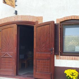 Holdfény Pince Nemesnádudvar