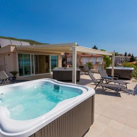 Apartmani Domino Restaurant Dramalj