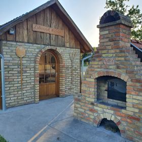 Csősztelek Vendégház Pirtó