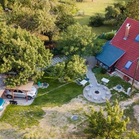 Família Plusz Vendégház Sukoró