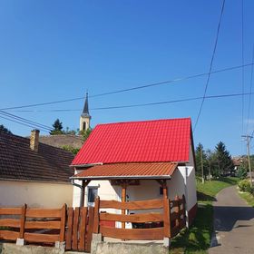 Kisház Üdülőház Bár 