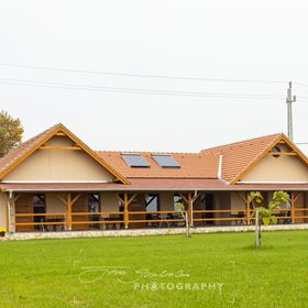 Nefelejcs II. Panzió Szigetbecse