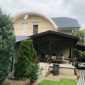 Orsolya Apartman Balatonszárszó