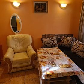 Samodzielny dom z ogrodzoną działką nad jeziorem Głuszyńskim