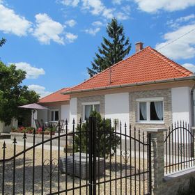 Lotti Vendégház Poroszló