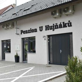 Penzion U Hujňáků Rohatec