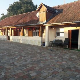 Hegyalja Vendégház Tolcsva