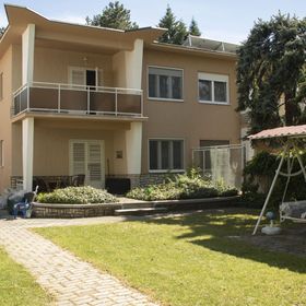 Flóra Aranypart Apartman Siófok