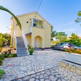 Apartment Ankica Lopar