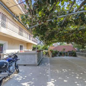 Apartments Mira I Vodice