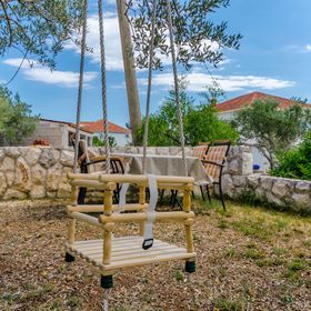 Apartments Melita Okrug Gornji