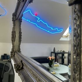 Neon Apartman Csopak