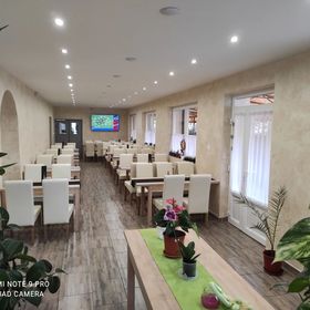 Nádas Vendéglő és Panzió*** Cserkeszőlő