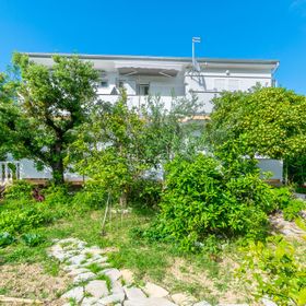 Apartments and Rooms Bianca Barbat