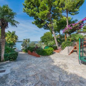 Apartment and Rooms Franka Zaboric