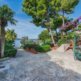 Apartment and Rooms Franka Zaboric