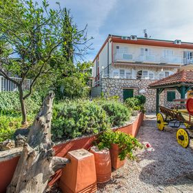 Apartment and Rooms Franka Zaboric