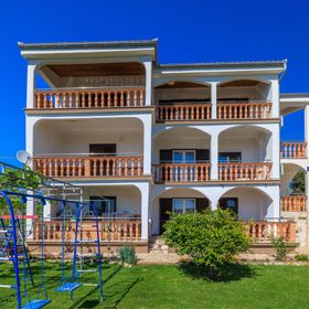 Apartments Danica Lopar