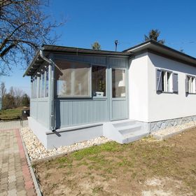 958 - Diófa Ikerfél Nyaraló Balatonszárszó