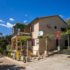 Családi Apartmanok A Tenger Mellett Dingac - Borak, Peljesac - 18065 Dingač - Borak