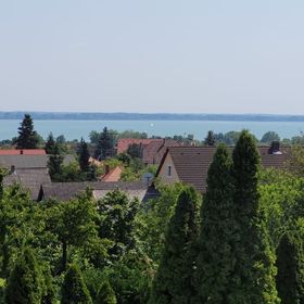 Kristály Apartmanház Vonyarcvashegy