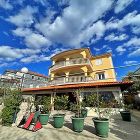 Apartmani Neptun Šilo