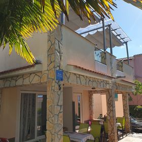 Apartmanok Biseri Mora Njivice