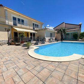 Kuća za odmor Mary Jadranovo