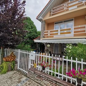Májusfa Apartman Balatonszárszó