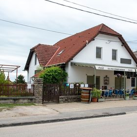 Encián Apartmanház Tihany