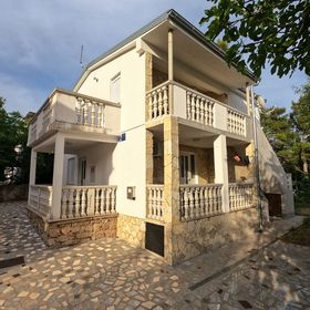 Apartmani Lana Seline