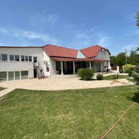 Battonya House Battonya