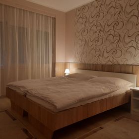 Fenyő Apartman Nagykáta